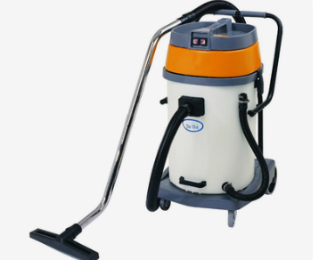 真空吸尘器