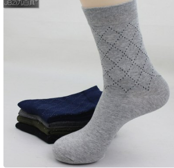 长统袜或中统袜